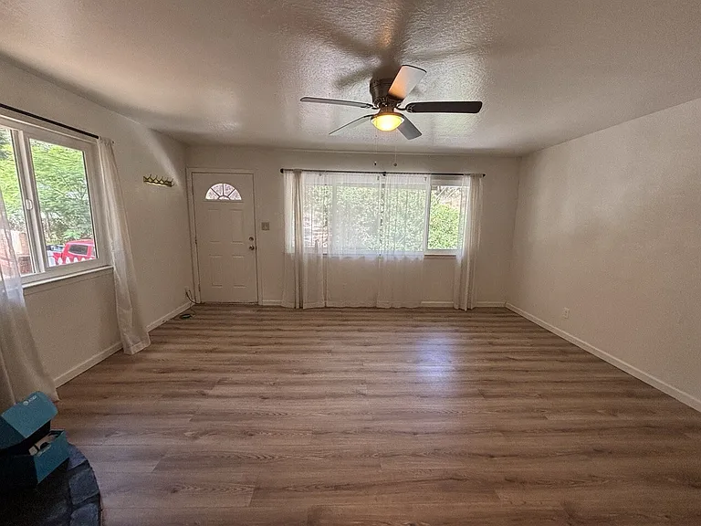 930 Darlington Ave — Photo 3