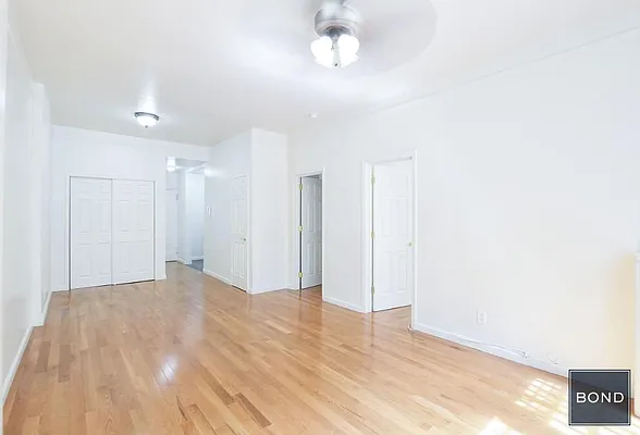 Rented by Bond New York | media 3