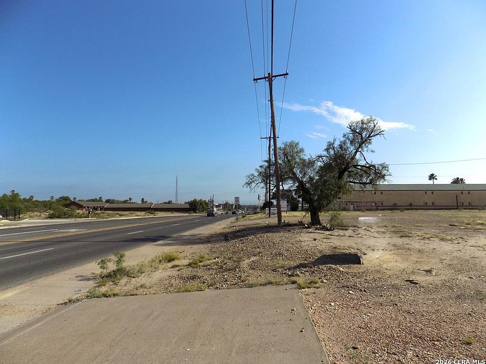 1st image of 2028 DEL RIO BLVD.