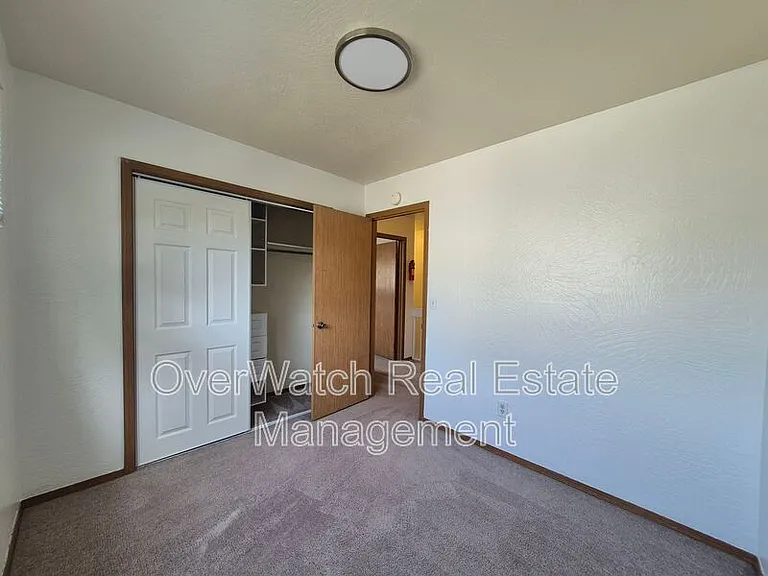 6872 Tamir Ave — Photo 18
