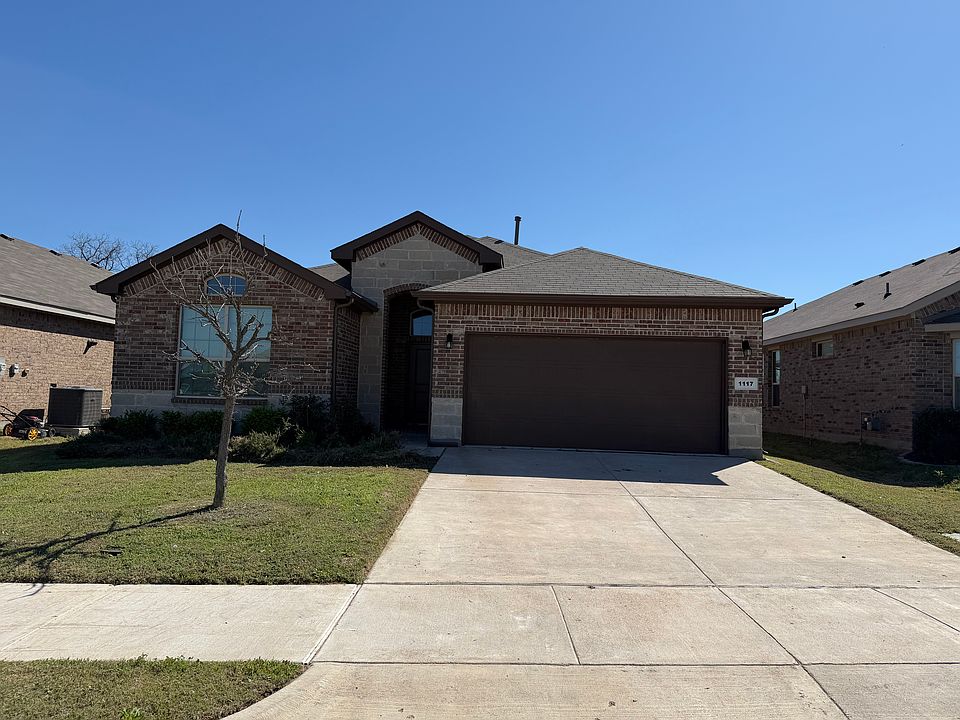 1st image of 1117 Presidio Ln