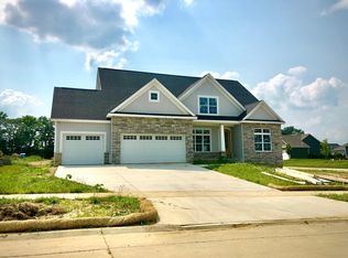 1217 Sandstone Ct, Mahomet, IL 61853