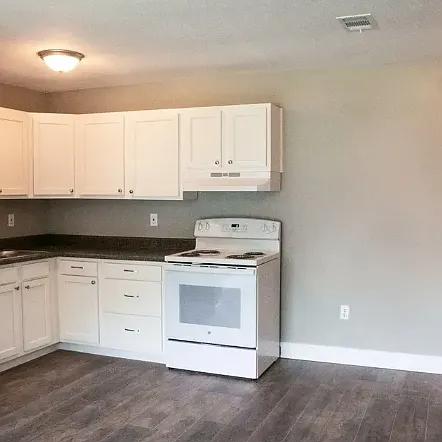 Canoe Creek Apartments — Photo 6