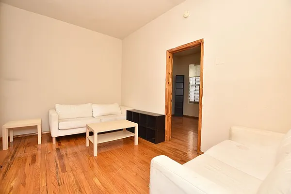 Rented by Bold New York | media 18