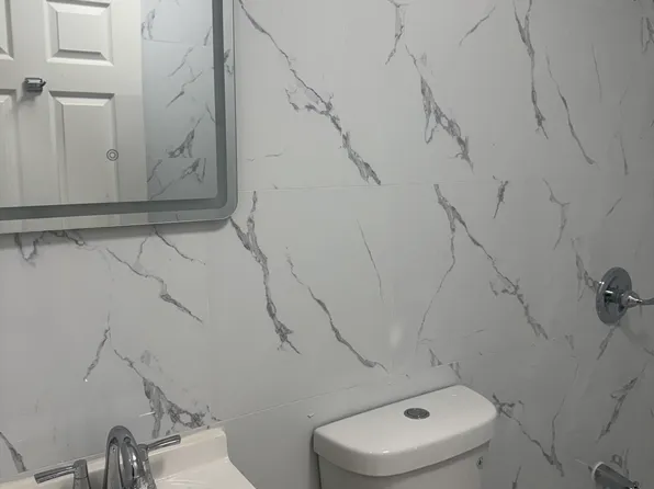 98 W 27th St, Bayonne, NJ 07002