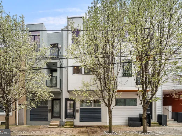 961 N American St, Philadelphia, PA 19123