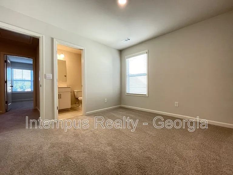 44 Garnet Dr — Photo 36