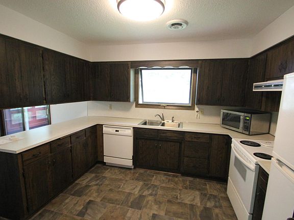 2nd image of 9415 Fawn Lake Dr NE