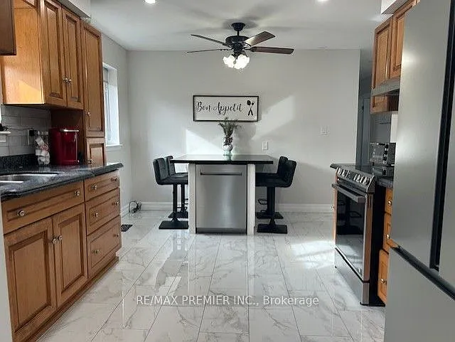 235 Louis Dr — Photo 4