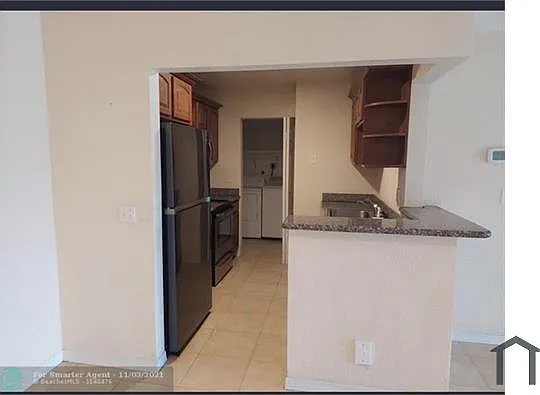 2810 NW 55th Ave #2A — Photo 8