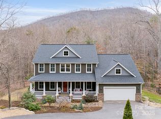 144 Woodburn Dr, Swannanoa, NC 28778