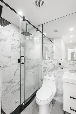 Rented by The InHouse Group | media 25