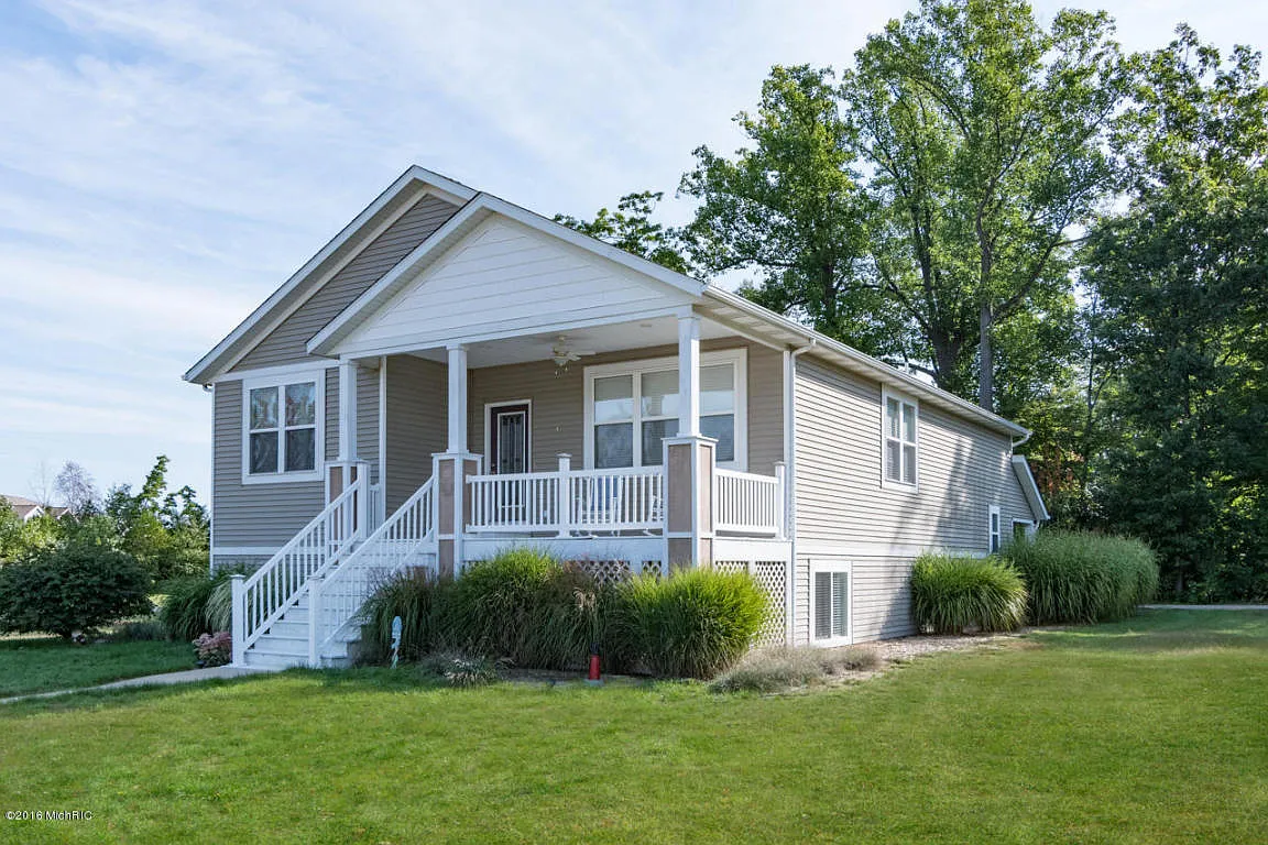5161 Parkview Ln photo 1