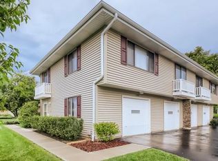 1341 Forestdale Ct #1341, Schaumburg, IL 60193