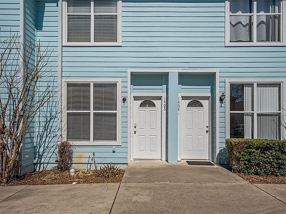 3rd image of 3910 SW 20th Ave APT 1403