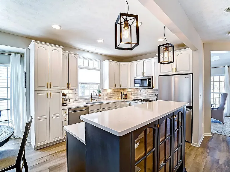 9766 Cobblewood Ct — Photo 5