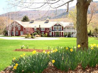 7 Muddy Ln, Manchester Center, VT 05255