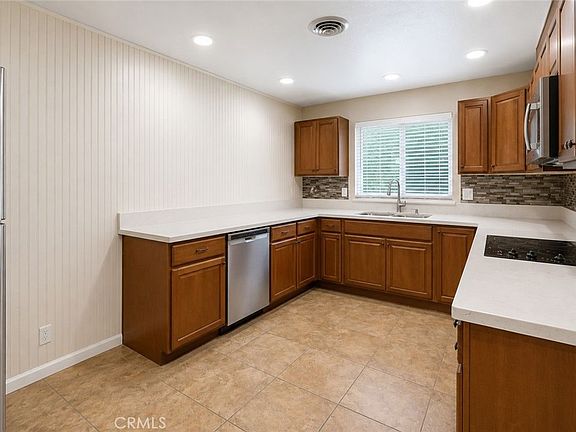 3rd image of 364 Harding Rd
