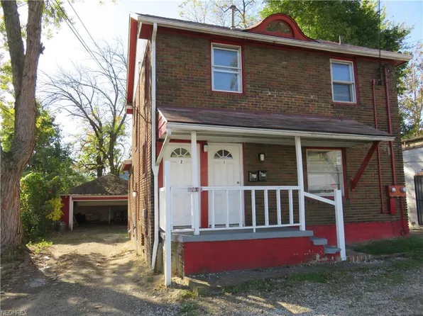 958 Wilbeth Rd, Akron, OH 44306