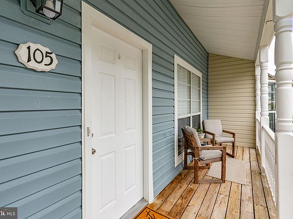 2nd image of 105 Powhatan Ct #109