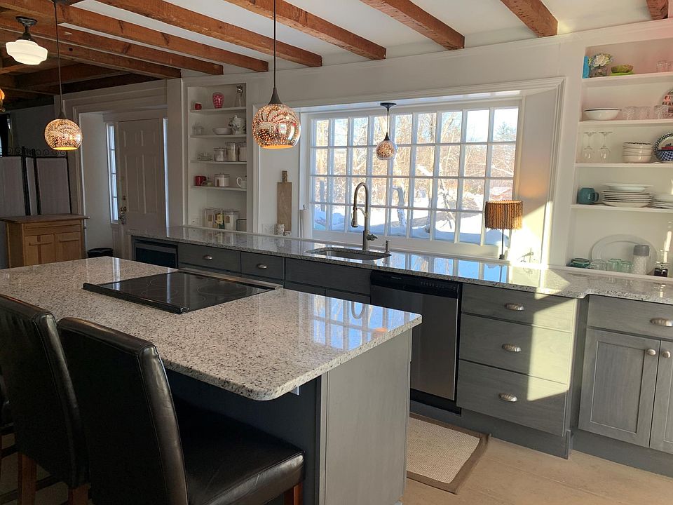 Newly renovated chef's kitchen