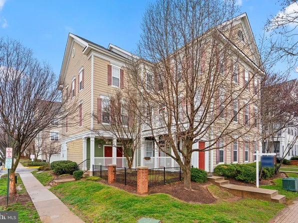 235 King Farm Blvd #235, Rockville, MD 20850