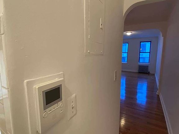 5th image of 155 E 2nd St #3