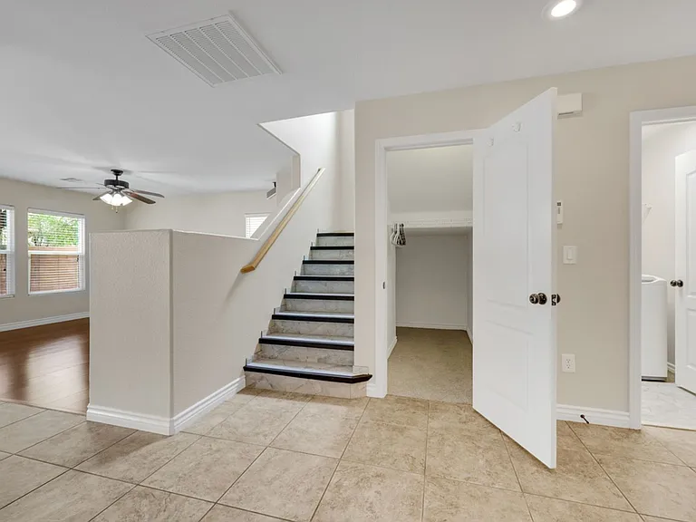2312 Cockatiel Dr — Photo 15