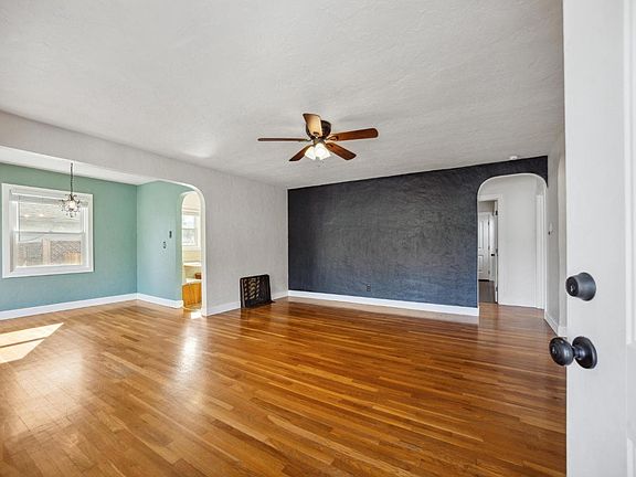 4th image of 1307 Chase Street