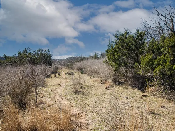 5 Lower Crabapple Rd, Fredericksburg, TX 78624