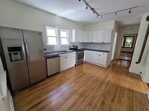 2937 N Ridgeway Ave #2 Photo 1 2937 N Ridgeway Ave #2 Photo 1