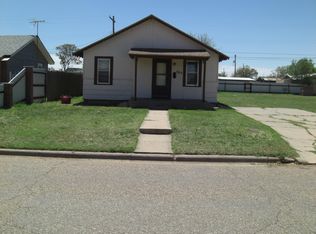 705 W 18th St, Plainview, TX 79072