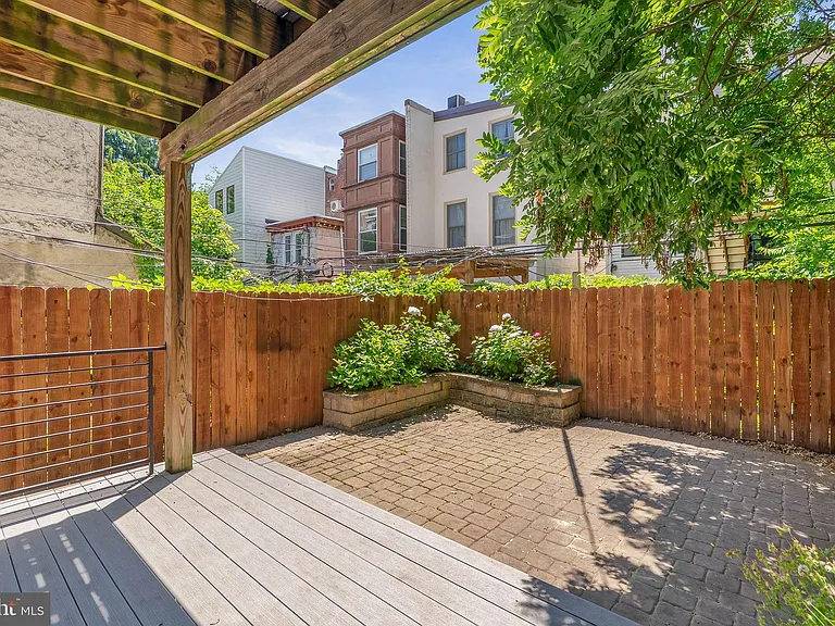 1522 Mount Vernon St #1 — Photo 14