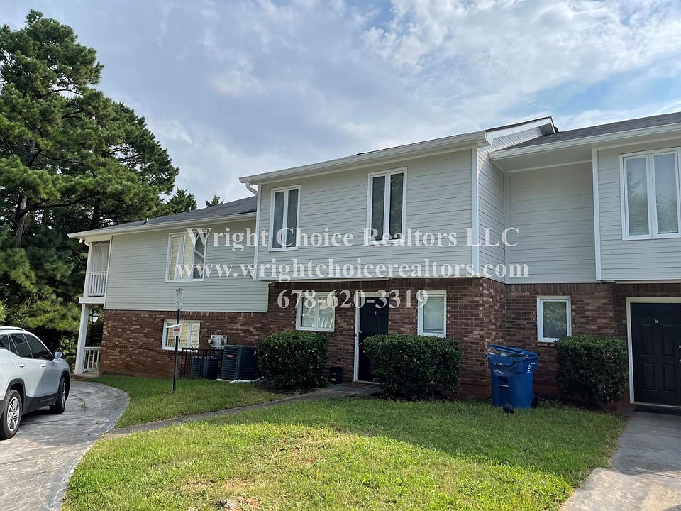 1st image of 2785 Country Ct SE APT E