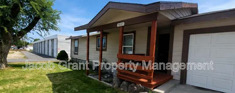 5023 E Walker Ave #A — Photo 3