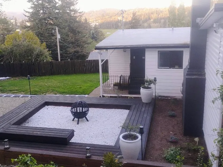 1398 Oregon Ave — Photo 51