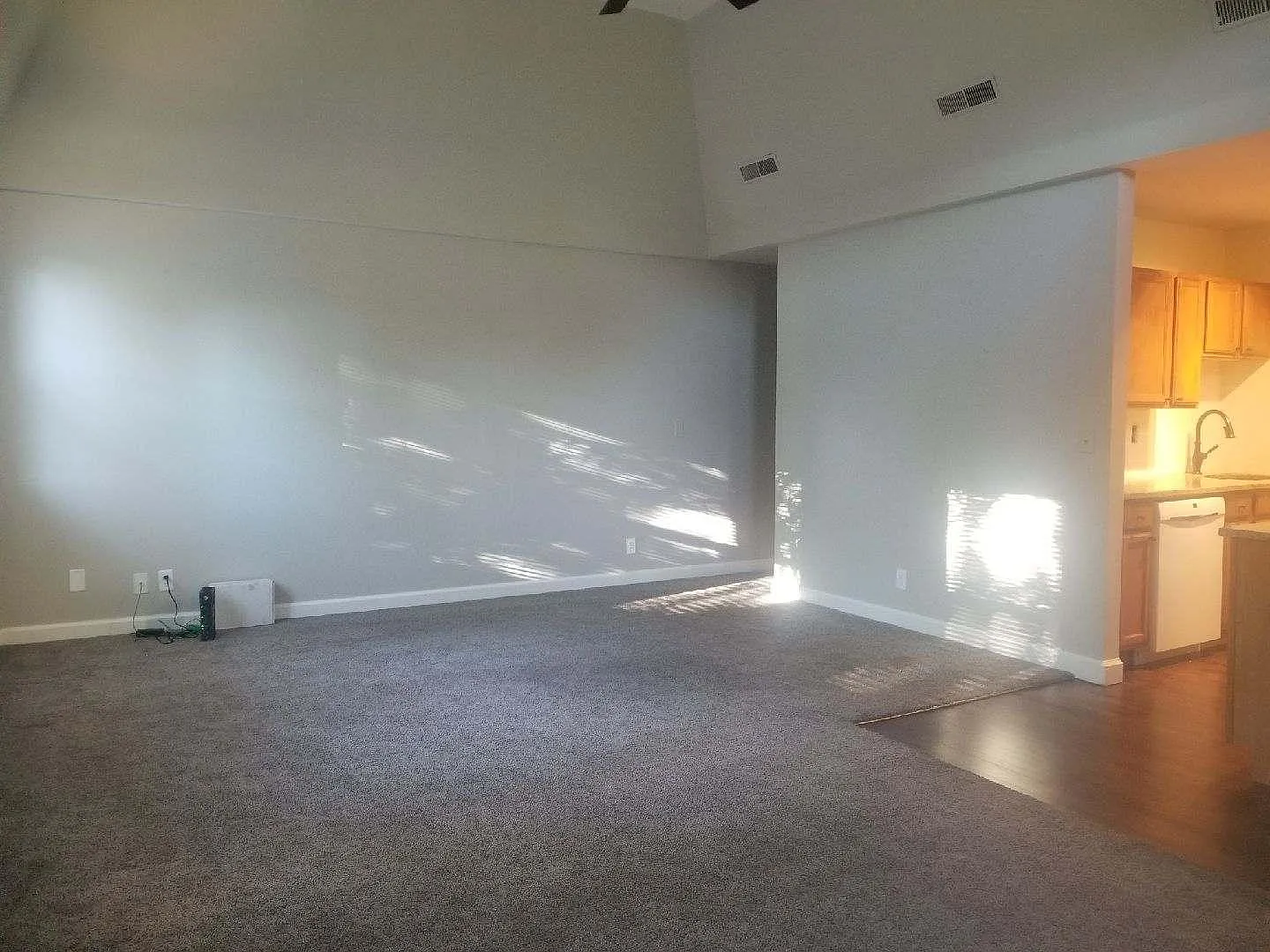2 bed, $1,300 — Photo 3