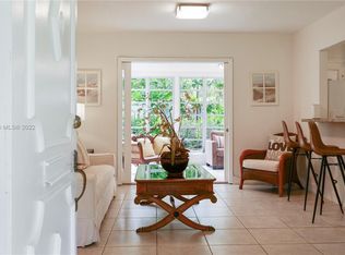256 W Mashta Dr, Key Biscayne, FL 33149