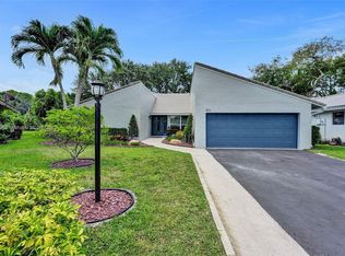 1211 Spring Circle Dr, Coral Springs, FL 33071