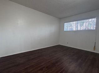 547 1119-21 PECK, Compton, CA 90221