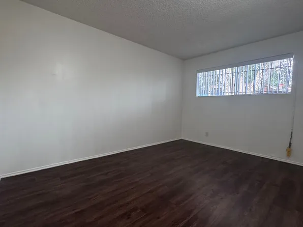 547 1119-21 PECK, 1119-21 E Peck St #A, Compton, CA 90221