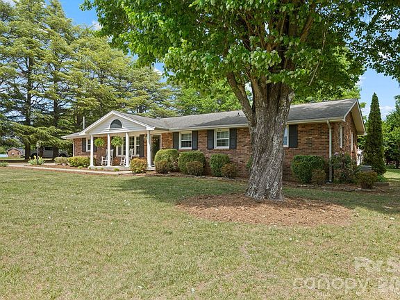 2nd image of 3328 Sulphur Springs Rd NE