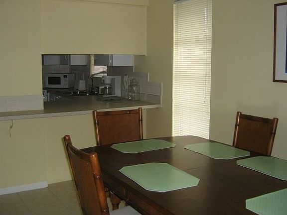 5th image of 611 Poinsettia Ave APT 203