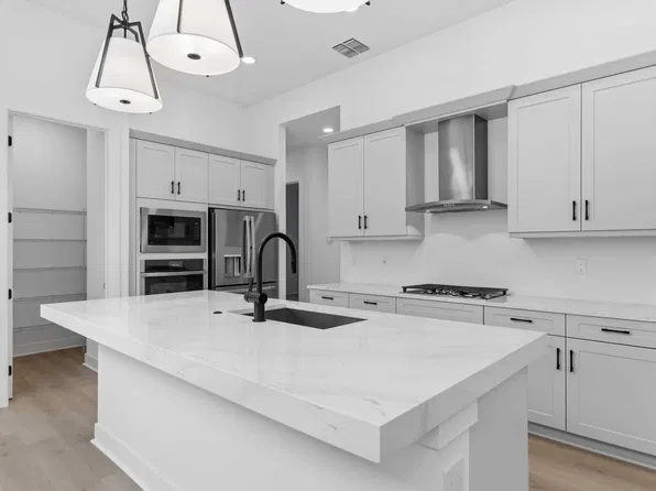 382 SE VIA SANGRO, Port St Lucie, FL 34952