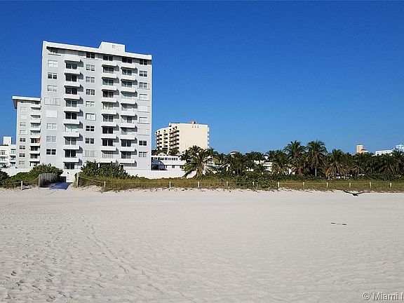 5th image of 465 Ocean Dr APT 316