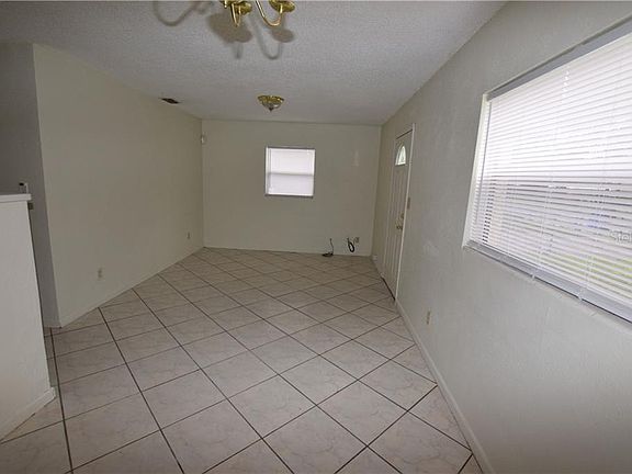 3rd image of 5007 Steyr St