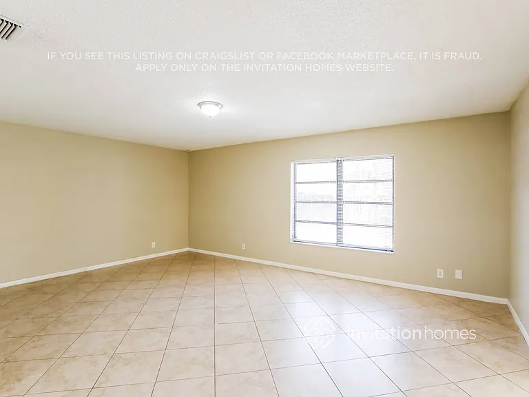 5161 SW 19th St — Photo 7