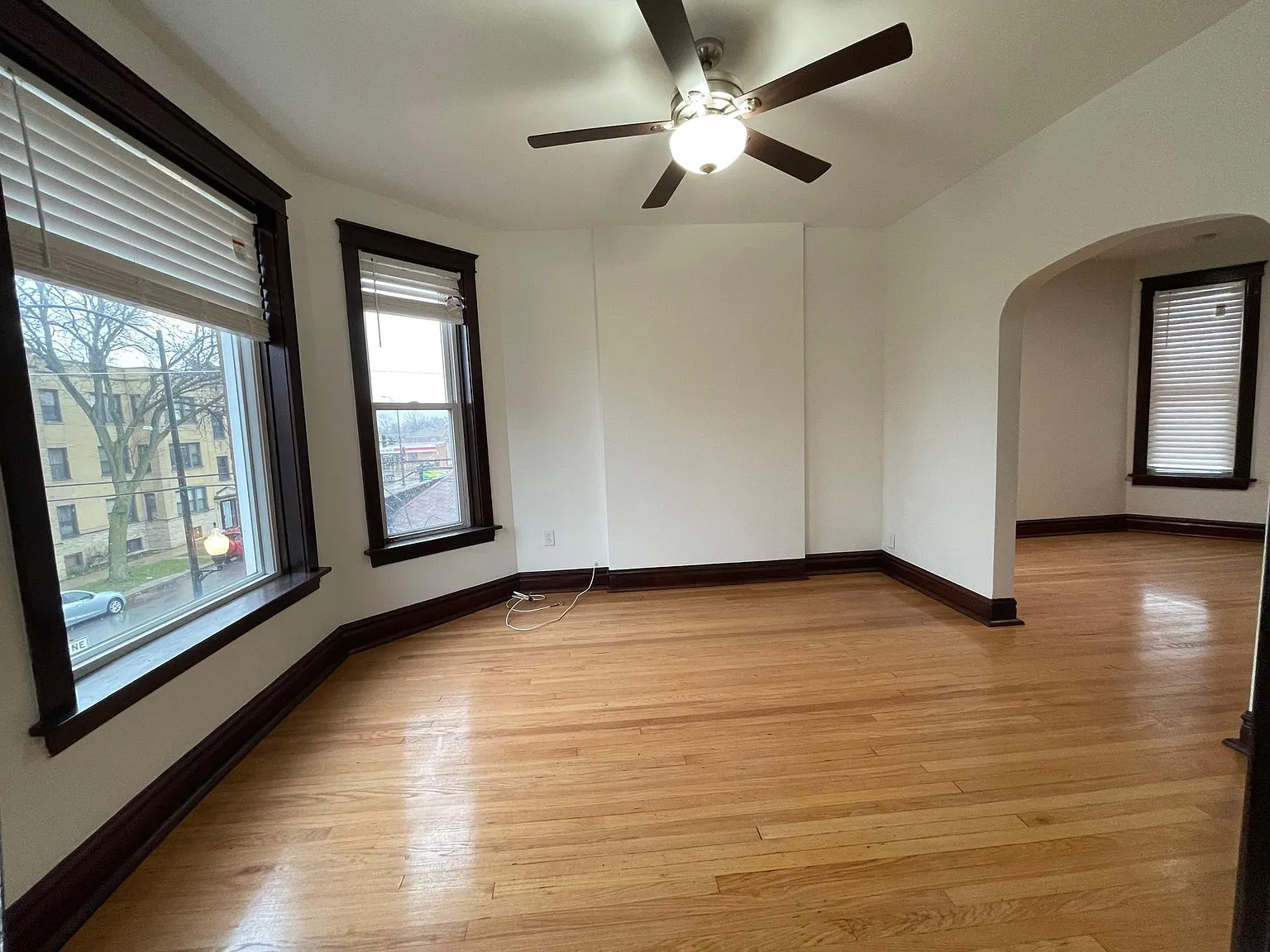 3214 N Kostner Ave — Photo 2
