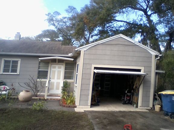 2nd image of 1438 Turner St