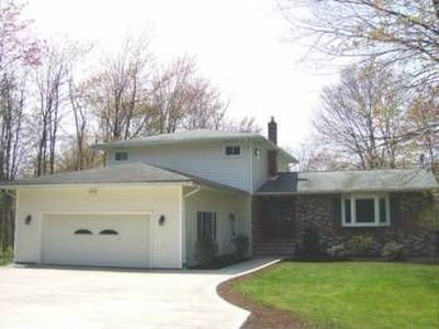 18330 Geauga Lake Rd, Chagrin Falls, OH, 44023